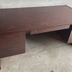 Nice Heavy Duty Large Desk