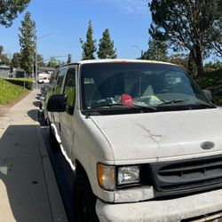 2000  Ford Econoline
