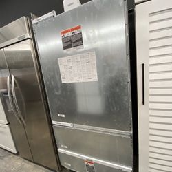 SubZero Panel Ready Built In 36” Refrigerator Internal Ice And Water 