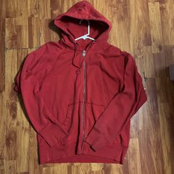 Red sweater, Y2K 