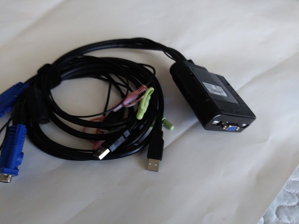 Iogear 2 port USB kvm switch with audio and mic