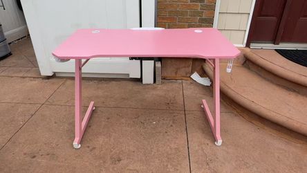 Computer table