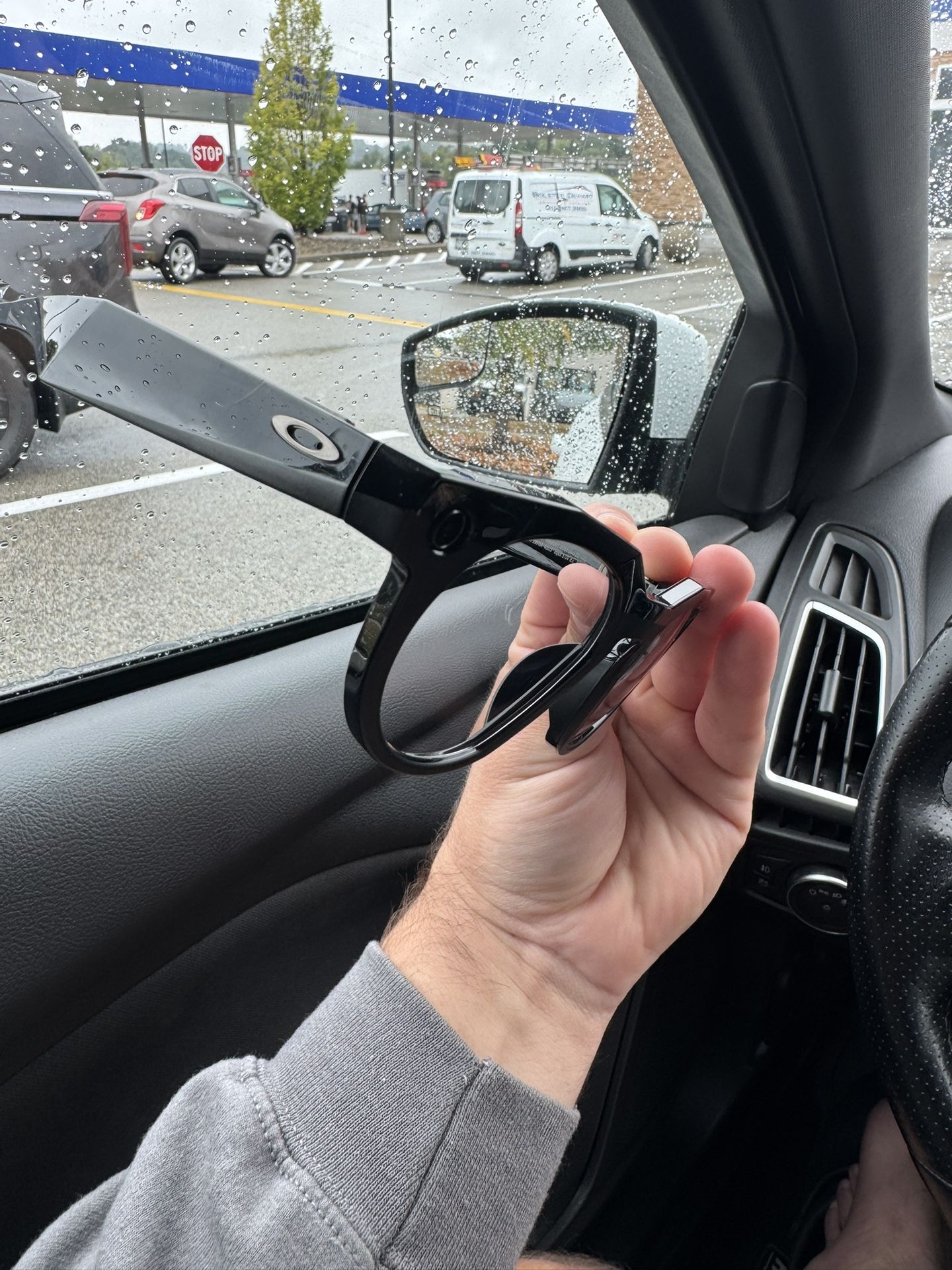 Oakley Meta Sunglasses Clear To Amethyst Transitions