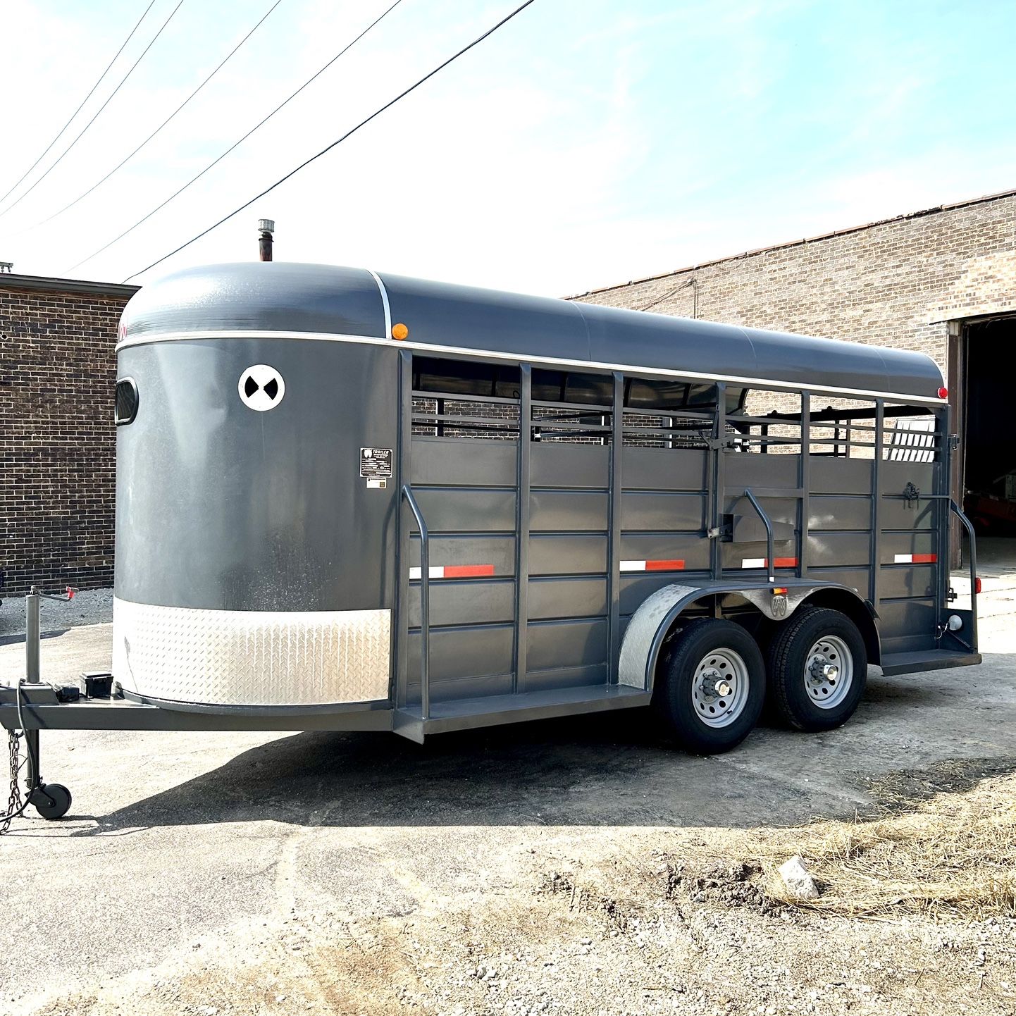 2012 W-W Horse Trailer. 18’ X 6’ w-w Livestock Trailer With Middle Door And Battery Emergency Brakes. Like New! Zero Rust! Excellent Shape. 2 5/16” 