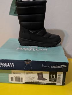 Magellan Outdoors Snow Boots - Youth Size 11M