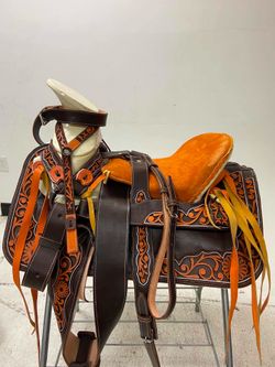 Montura charra de cuero lasser