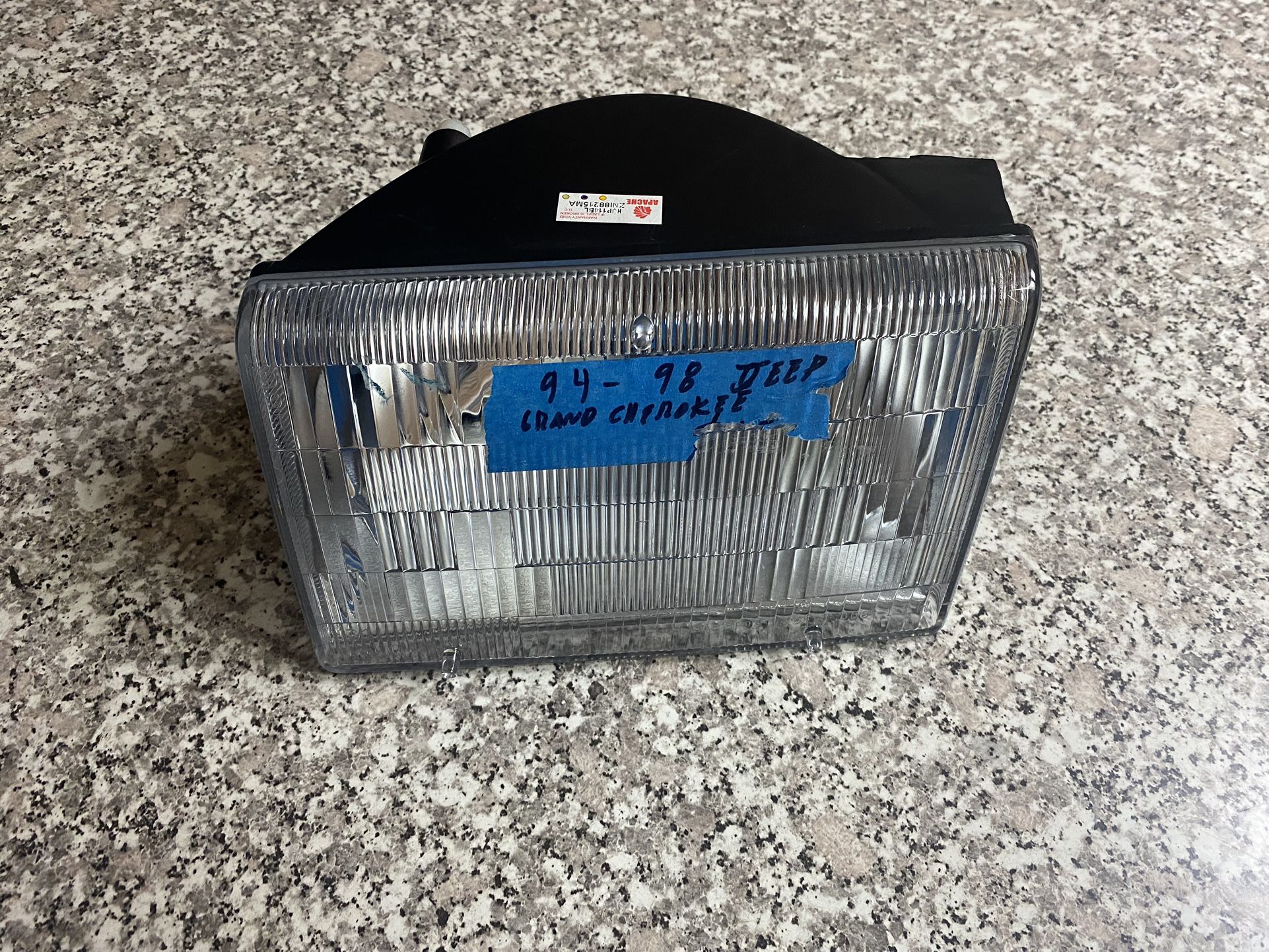 Jeep Grand Cherokee Headlight