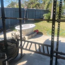 Titan Squat Rack W/dip Bar Attatchments