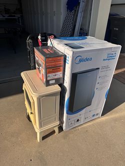 Midea 3.3 Cu. Ft. Compact Refrigerator, bike rack, heater and steam cleaner
