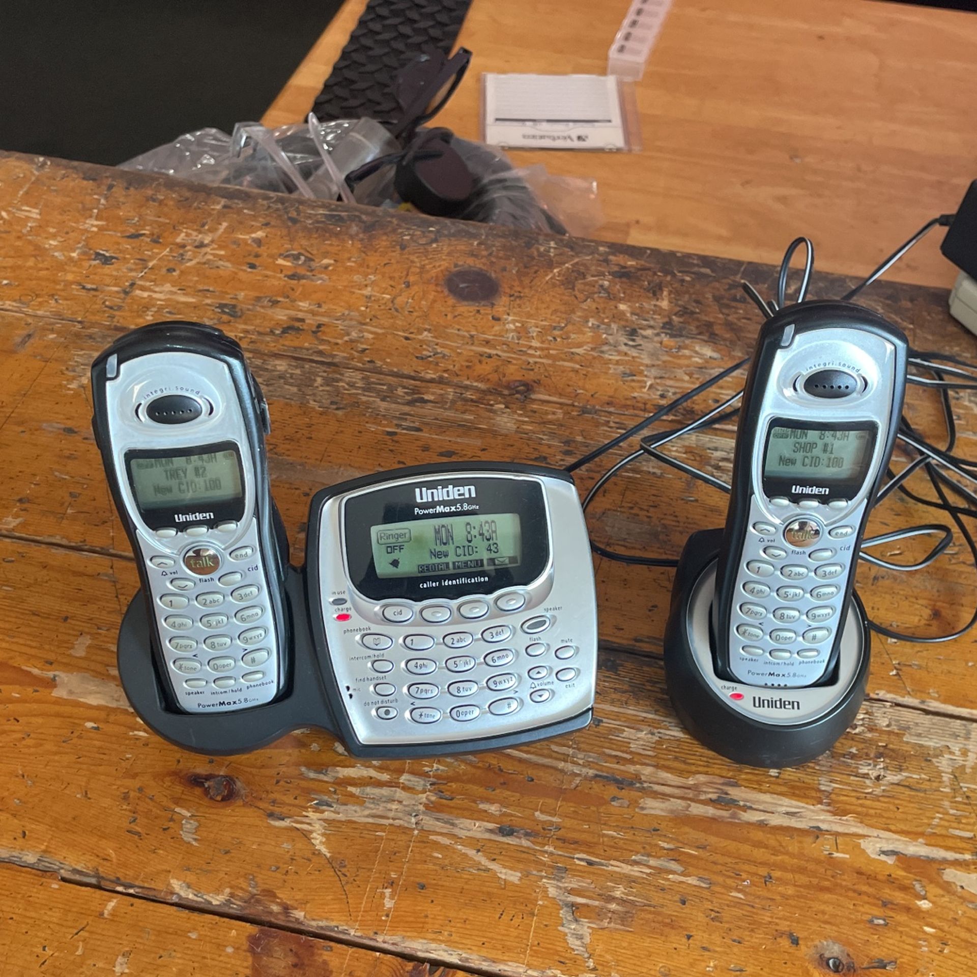 Uniden 5.8ghz Dual Handset Intercom Phone System