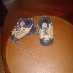 Baby Shoe Size 4 In Good Condition Clean Barley Use