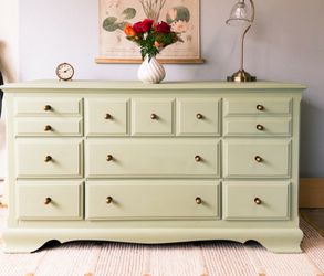 9 Drawer Dresser, Sage