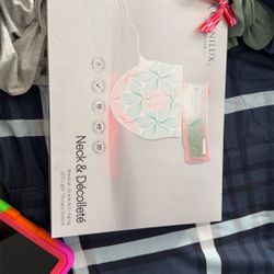 omnilux neck & decollete