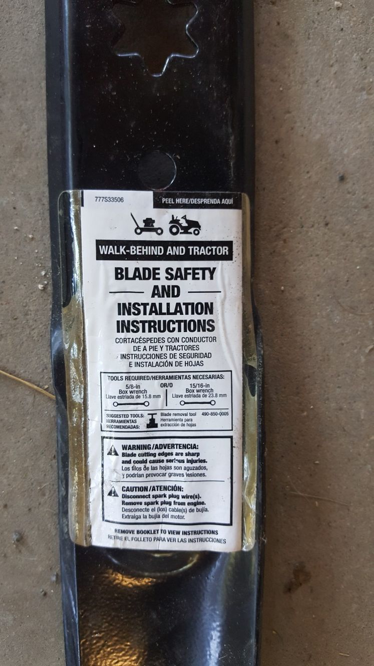 Lawn mower blade