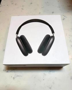 Apple AirPods Max Headphones