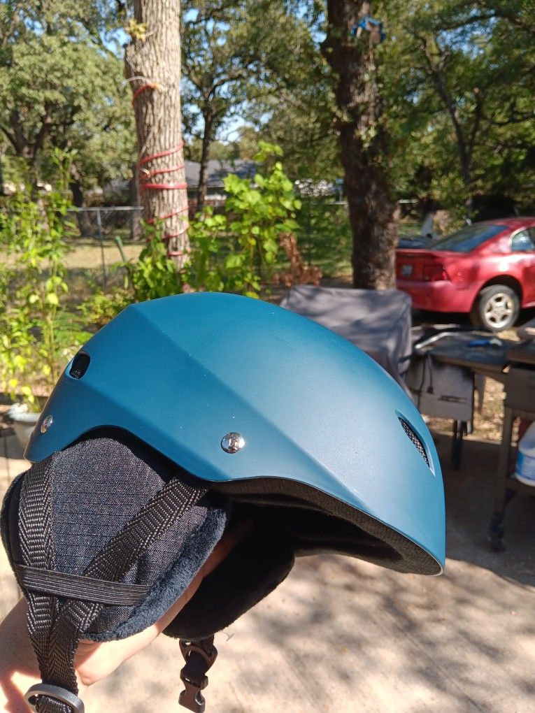 Blue Outdoor Master Helmet