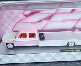 M2 Machines Auto-Haulers 1980 Chevrolet Camaro Z/28 & 1980 Chevrolet Ramp Truck