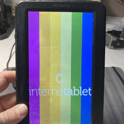 Polaroid S7 Bluetooth Tablet W/ Case