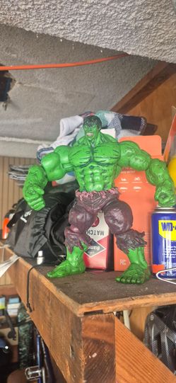 Marvel Select Incredible Hulk 10" Action Figure - Diamond Select