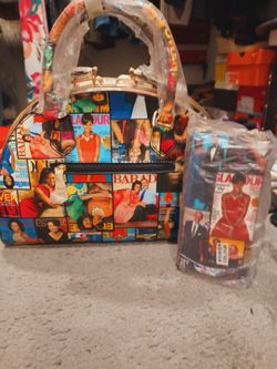 Purse and wallet of Michelle Obama