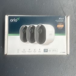 Arlo Pro4 3 wire Free Spotlight Security Camera Refurbished 