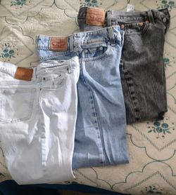 Women's Levi's Must See