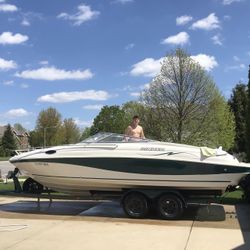 1998 Rinker Captiva 232cc