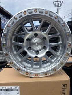 17x9 ARENA BOOST GLOSS SILVER MACHINED 6x139.7 0 OFFSET