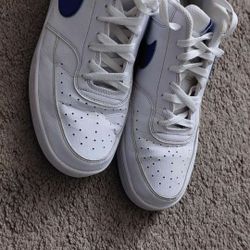 NIKE
Court Vision Low Next Nature - Mens
