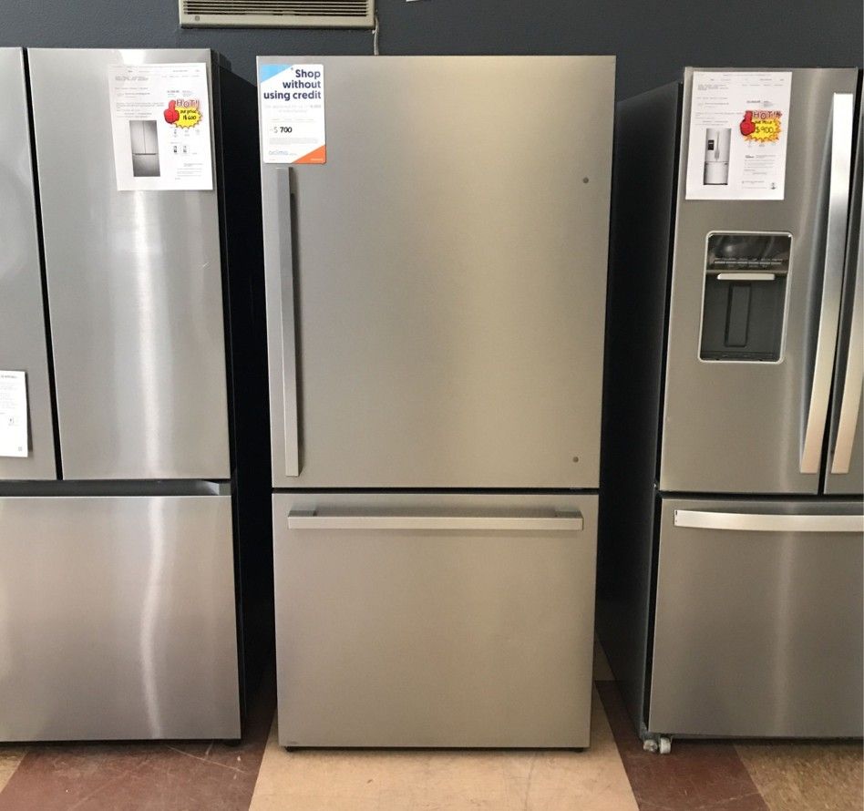 Hisense Stainless Steel Refrigerator With Bottom Freezer HQVC