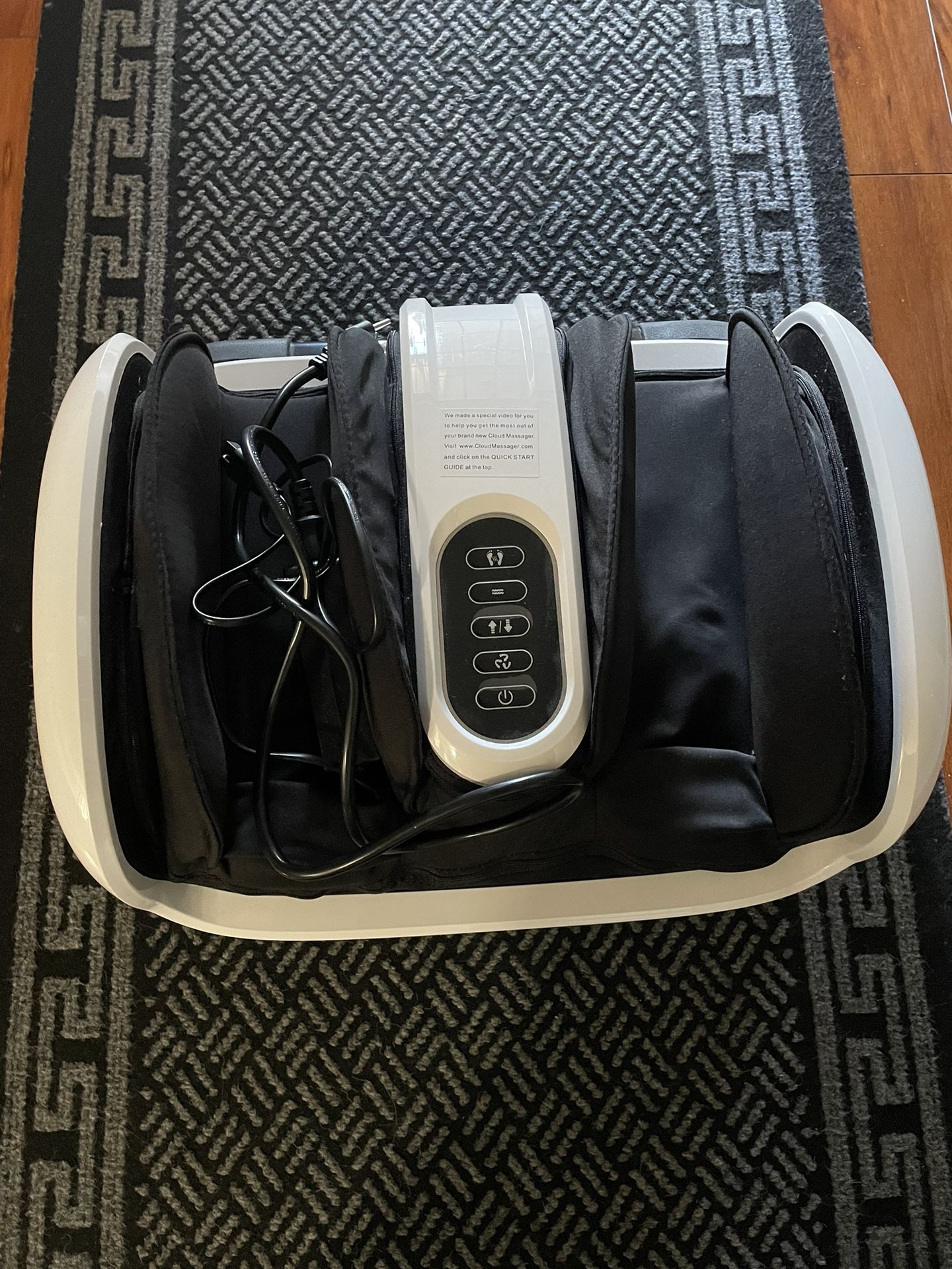 Magic Makers Shiatsu Massage Pillow With Heat For Neck, Shoulder, & Back  for Sale in Downey, CA - OfferUp