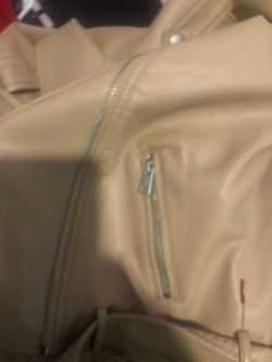 Jacket levis  original color café Size small mediana