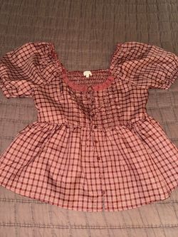 Cute Fall gingham ruffle top