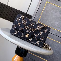 A classic bag for women