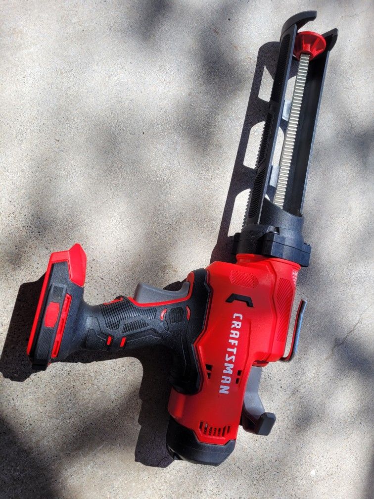 Craftsman 20v Anti Drip Rod Caulk Gun CMCE600...USADO_USED $50 PRECIO FIJO_FIRM PRICE