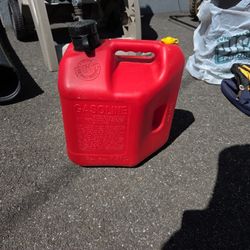 Blitz 2.5 Gallon Gas Can
