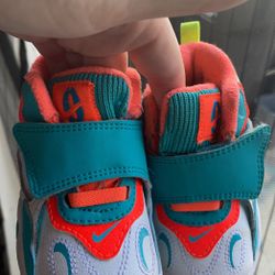 Toddler Nikes Size 5c