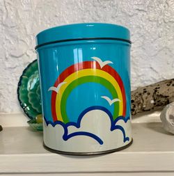 Vintage 80’s rainbow tin