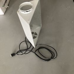 Grow light