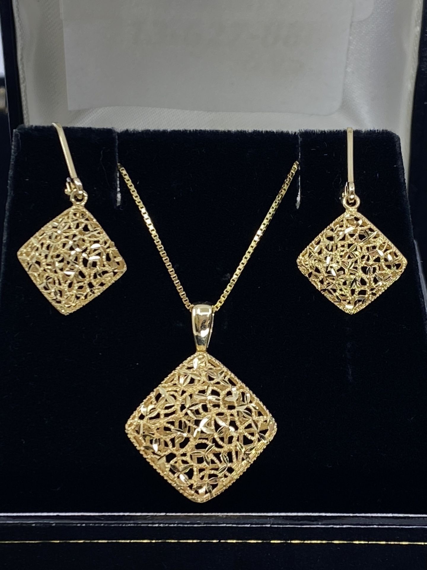 $650 Yellow Gold Fashion Chain And Charm W Earrings Set