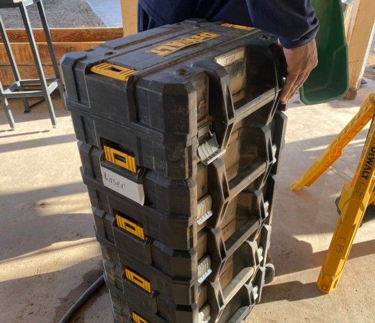 Dewalt stackable toolboxes 15each 4 Or All 4 For 45