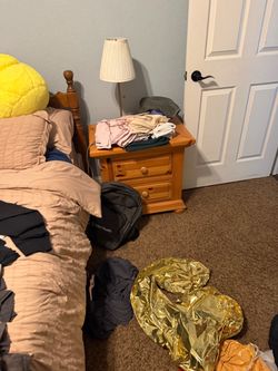 Dresser set