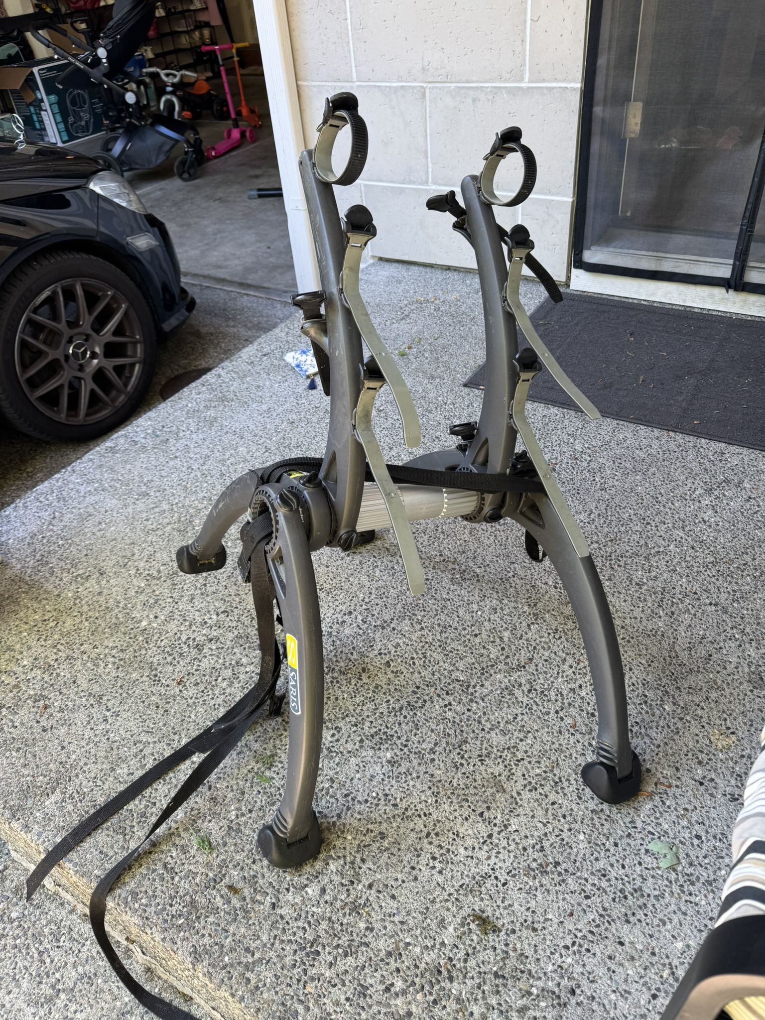 Saris Bones 2-Bike Trunk Rack