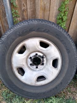 Tires with rims
