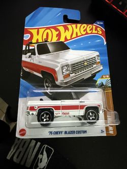 Hot Wheels ‘75 Chevy Blazer Custom