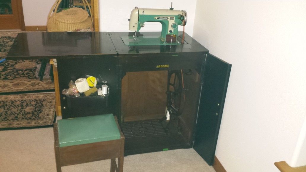 Janome Vintage Sewing Machine