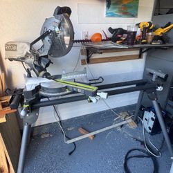 10” Radial Saw WITH Collapsable And Extendable Stand