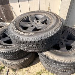 5 Jeep Wheels And Tires. Goodyear Wrangler M +S 255/75 R17