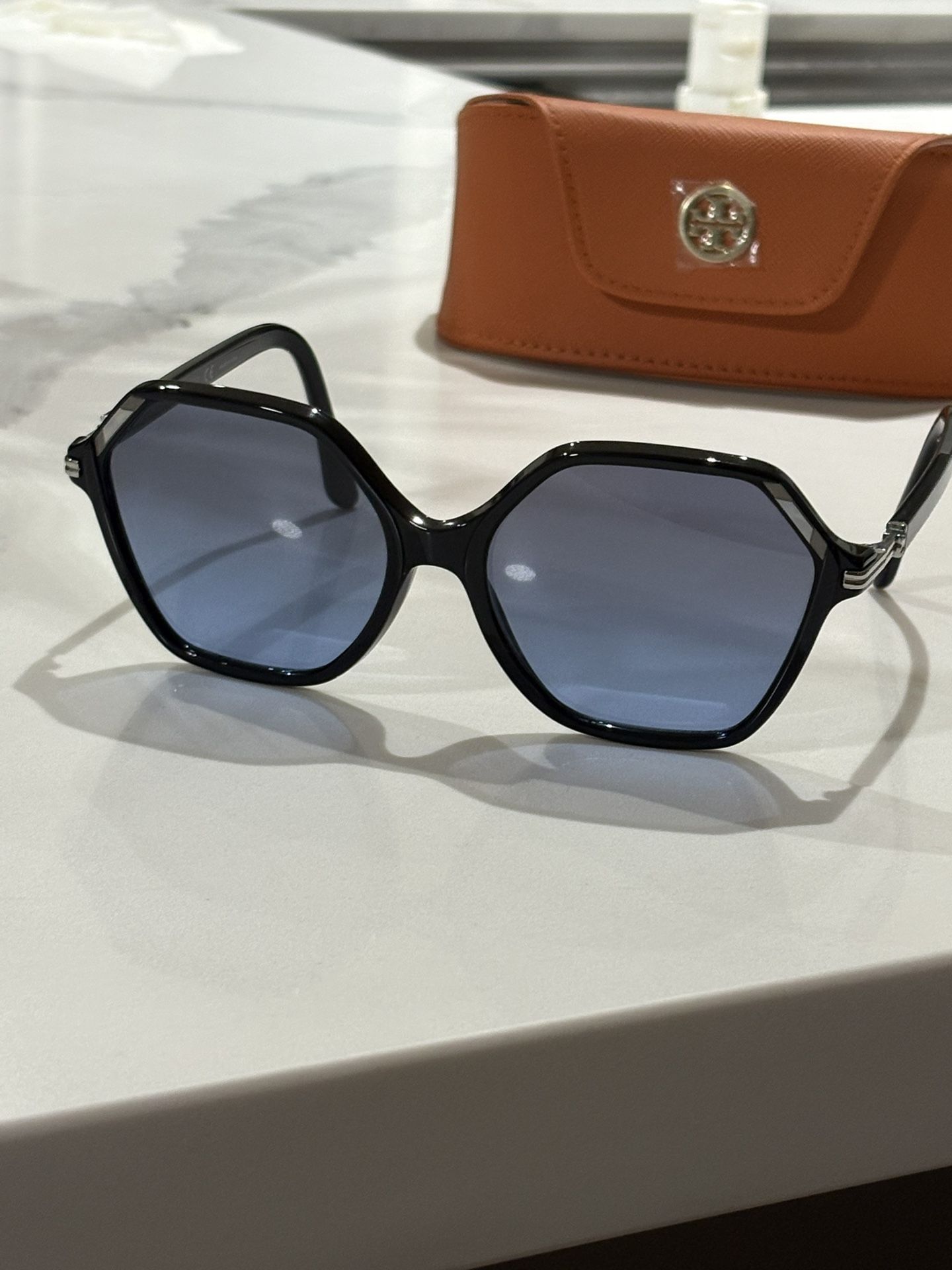 Tory Burch Womans Sunglasses