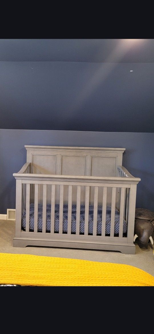 Grey 4 in 1 crib/toddler bed, mattress, sheet, and baby changing station , Greenguard Gold Certified